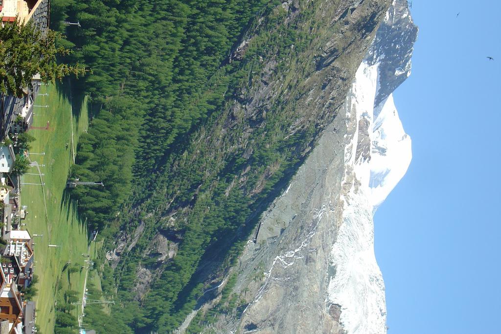 Apartmenthaus Holiday Saas Fee Szoba fotó